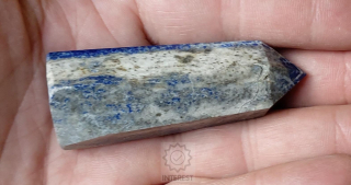 Lapis špice obelisk 57,64gr